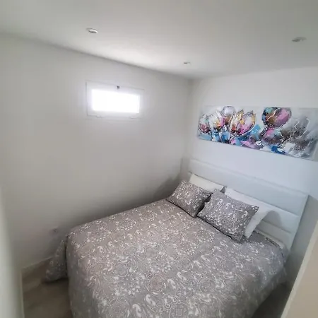 Atlantic View 1b 2 Bedrooms Ground Floor, Complex Featured On A Place In The Sun Puerto del Carmen (Lanzarote)